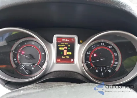 2015 Dodge Journey Sxt z USA, uszkodzony, nr VIN 3C4PDCBB0FT547753